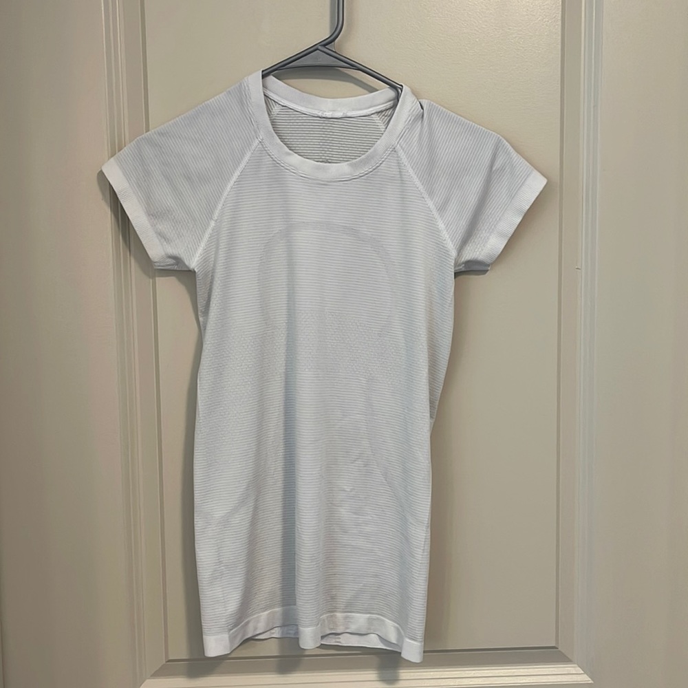 Lululemon Swiftly Tech Top